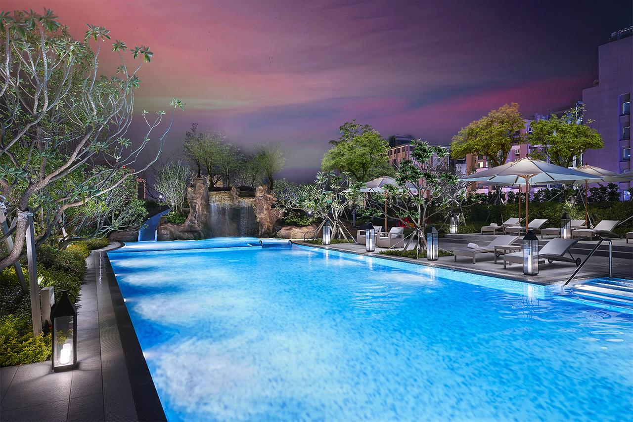 Mu 자오시 호텔 외부 사진 The swimming pool at the hotel